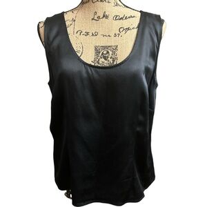 Bloomingdale’s Silk Scoop Neck Tank - 16W